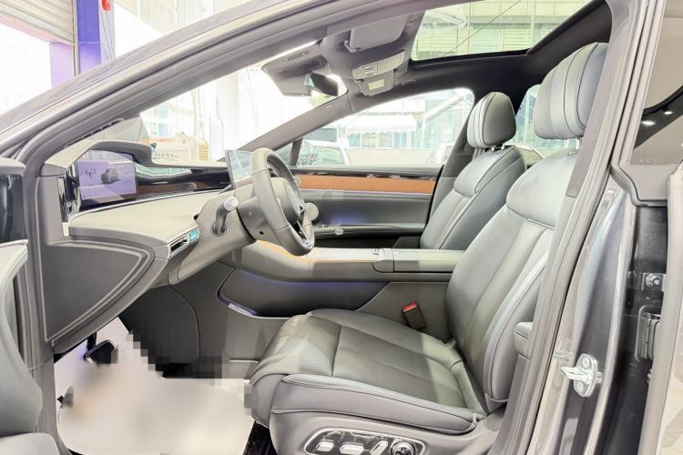 Used Hima Stelato S9 2024 All-Electric Max Rear-Drive Long-Range Version Interior 8