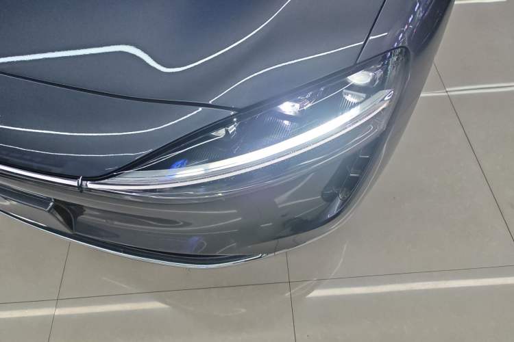 Used Hima Stelato S9 2024 All-Electric Ultra Four-Wheel-Drive Flagship Edition Left Front Headlight