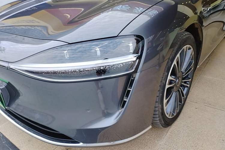 Used Hima Stelato S9 2024 All-Electric Ultra Four-Wheel-Drive Flagship Edition Left Front Headlight