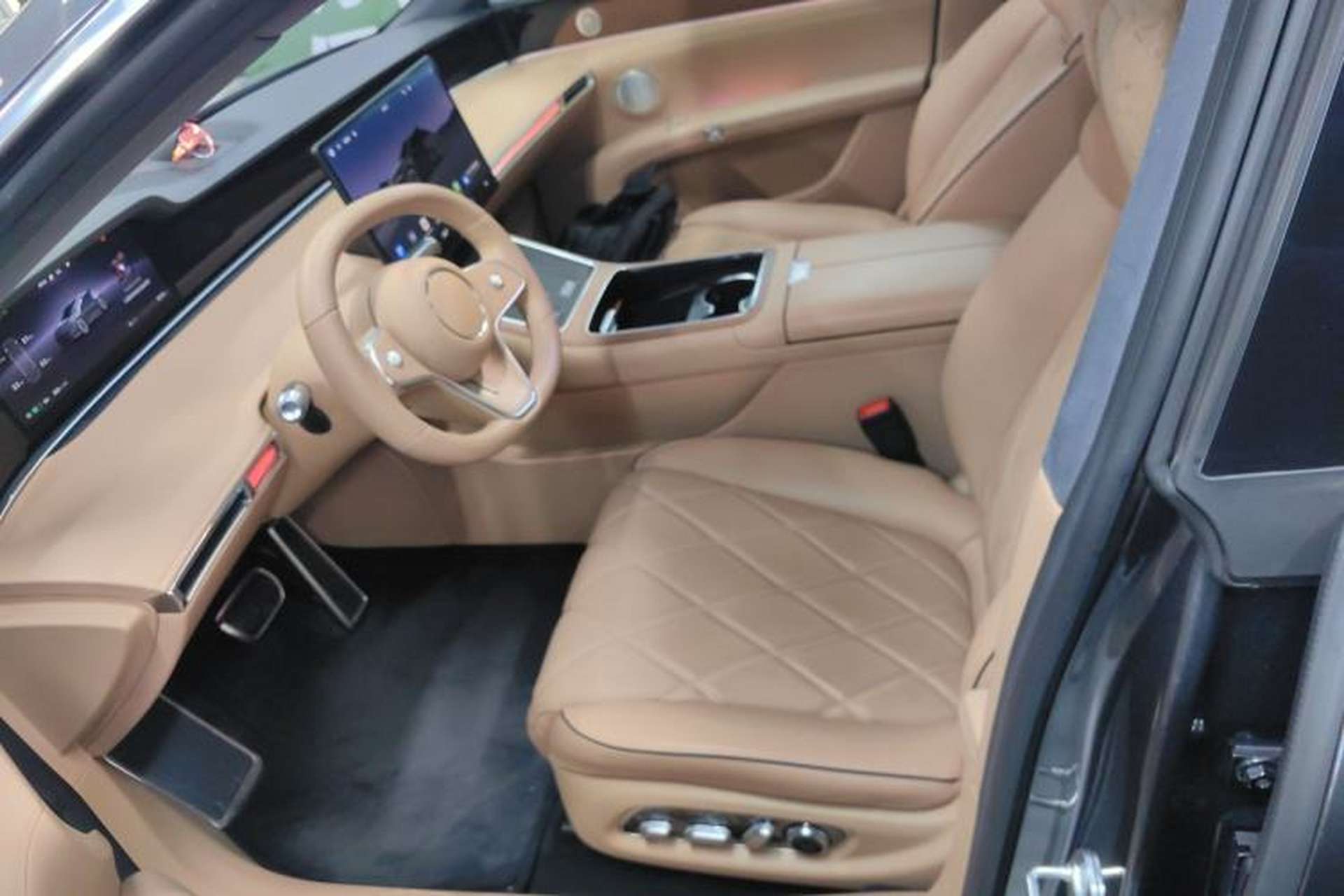 Used Hima Stelato S9 2024 All-Electric Ultra Four-Wheel-Drive Flagship Edition Left Front Seat