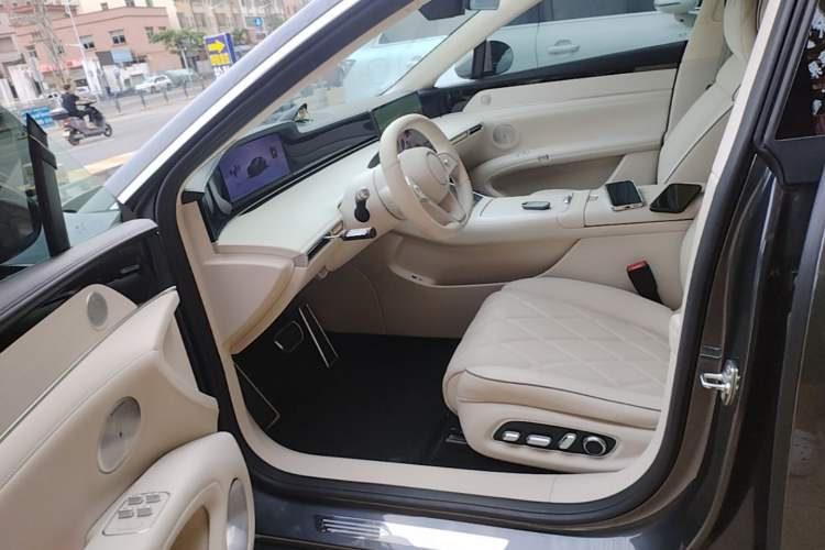 Used Hima Stelato S9 2024 All-Electric Ultra Four-Wheel-Drive Flagship Edition Left Front Seat