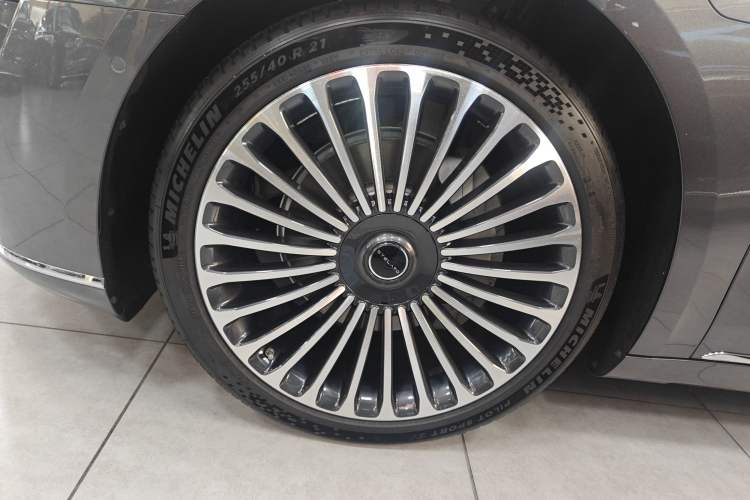 Used Hima Stelato S9 2024 All-Electric Ultra Four-Wheel-Drive Flagship Edition Left Front Wheel Hub