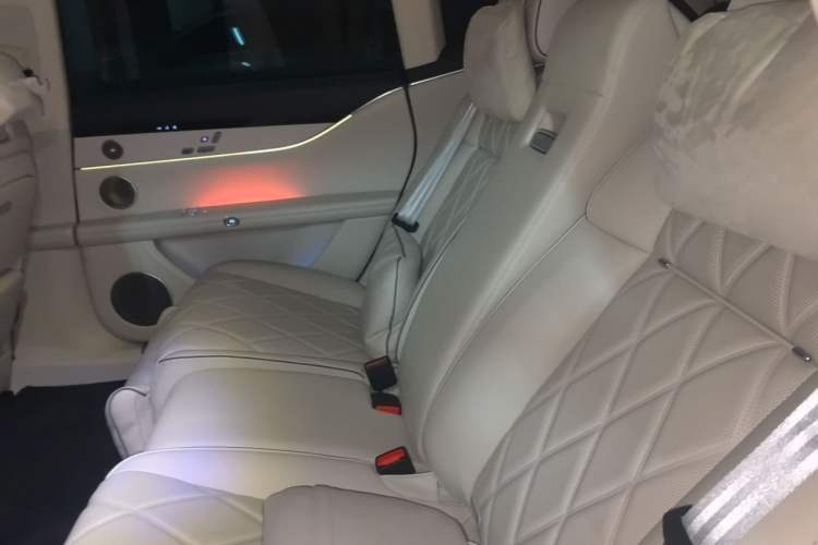 Used Hima Stelato S9 2024 All-Electric Ultra Four-Wheel-Drive Flagship Edition Left Rear Seat