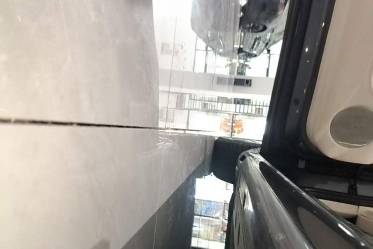Used Hima Stelato S9 2024 All-Electric Ultra Four-Wheel-Drive Flagship Edition Left Side Sill
