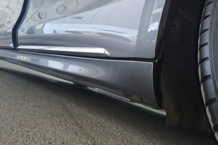 Used Hima Stelato S9 2024 All-Electric Ultra Four-Wheel-Drive Flagship Edition Left Side Sill