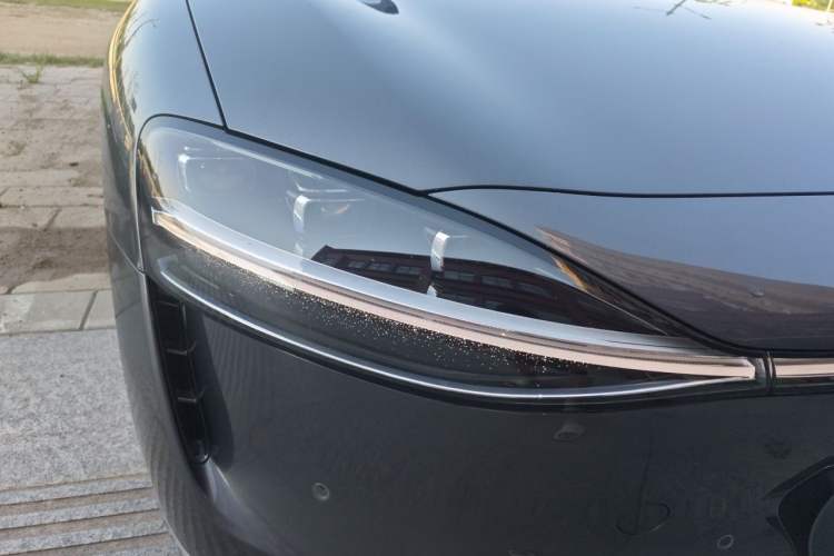 Used Hima Stelato S9 2024 All-Electric Max Rear-Drive Long-Range Version Right Front Headlight