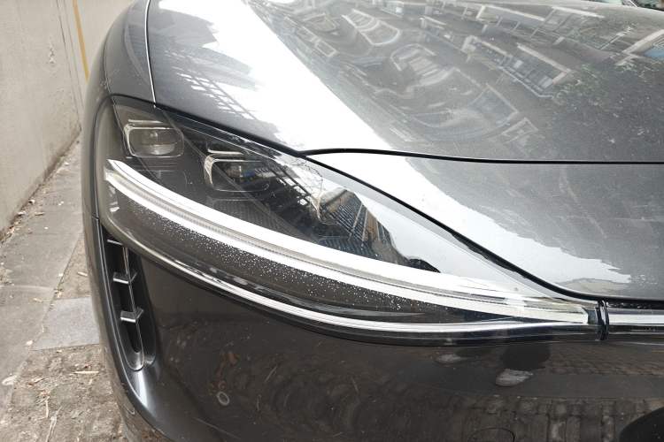 Used Hima Stelato S9 2024 All-Electric Max Rear-Drive Long-Range Version Right Front Headlight