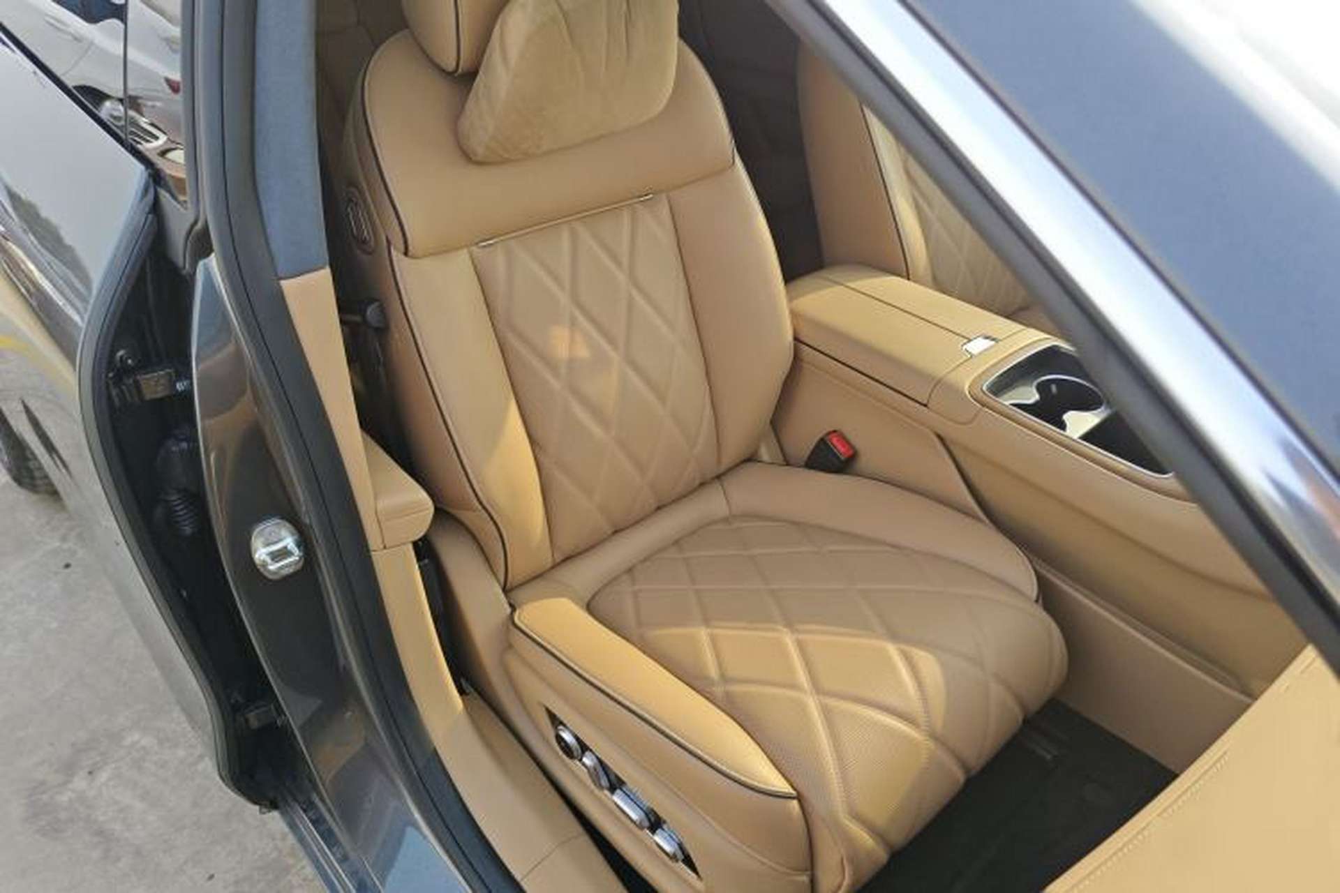 Used Hima Stelato S9 2024 All-Electric Ultra Rear-Drive Long-Range Flagship Edition Right Front Seat