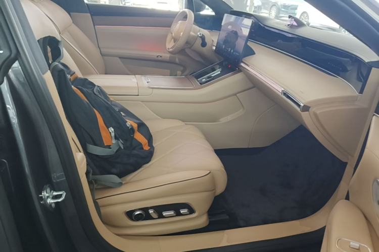 Used Hima Stelato S9 2024 All-Electric Ultra Four-Wheel-Drive Flagship Edition Right Front Seat