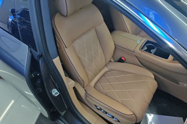 Used Hima Stelato S9 2024 All-Electric Ultra Four-Wheel-Drive Flagship Edition Right Front Seat