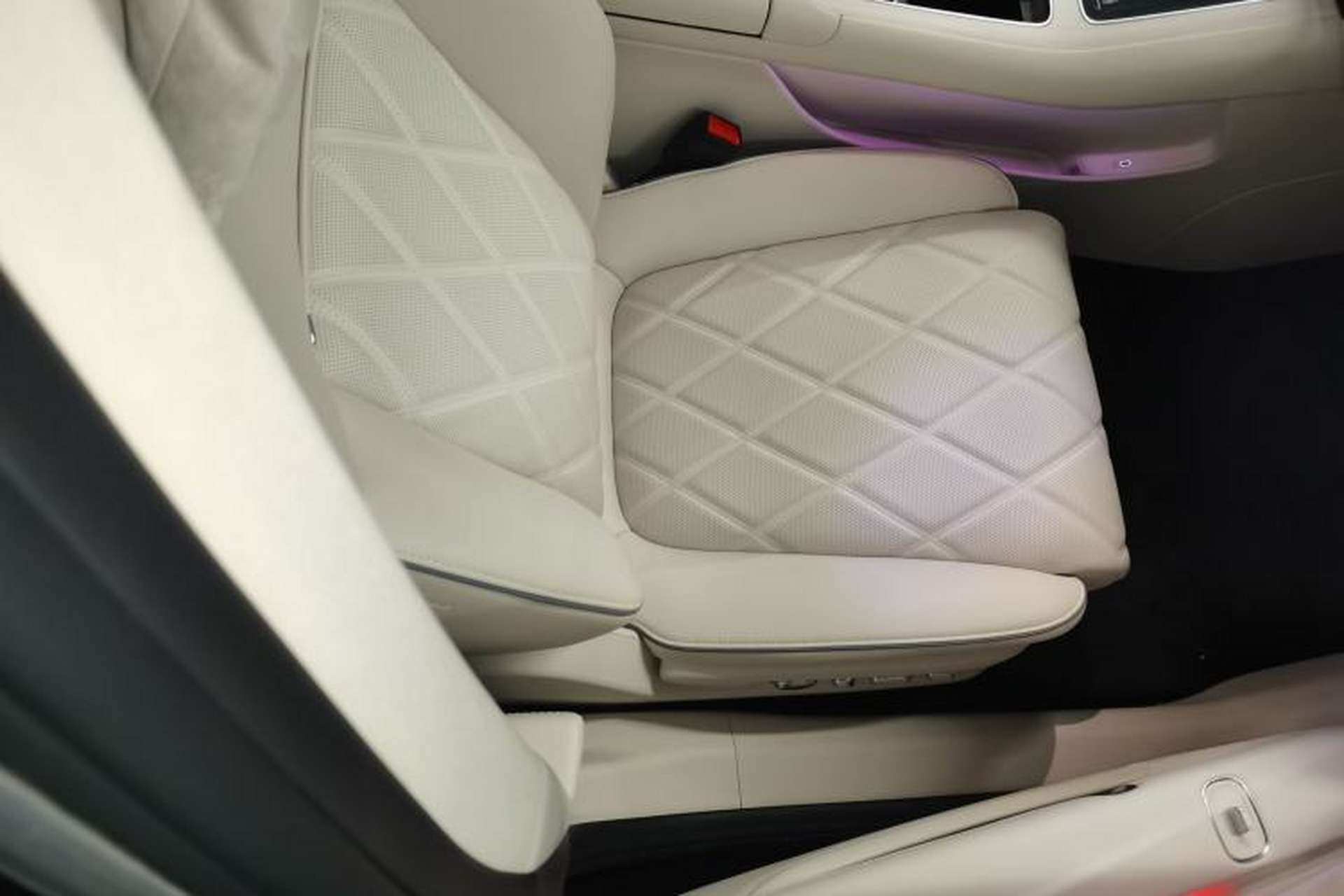Used Hima Stelato S9 2024 All-Electric Ultra Four-Wheel-Drive Flagship Edition Right Front Seat