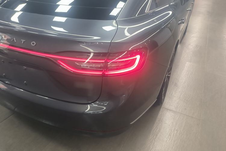 Used Hima Stelato S9 2024 All-Electric Ultra Four-Wheel-Drive Flagship Edition Right Rear Taillight
