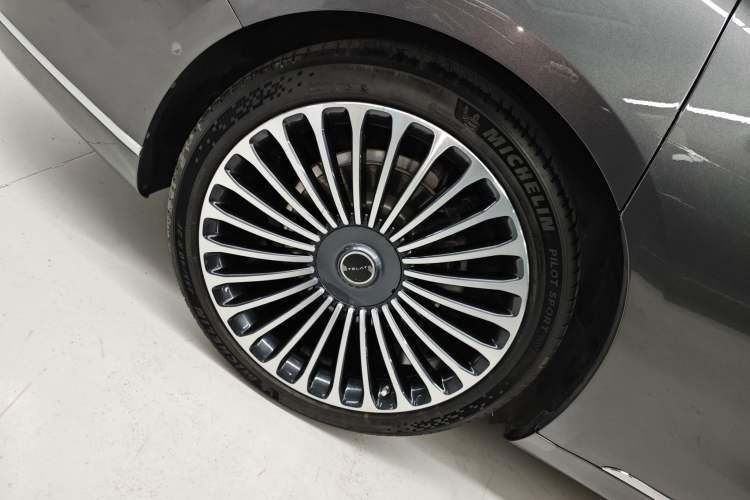 Used Hima Stelato S9 2024 All-Electric Ultra Four-Wheel-Drive Flagship Edition Right Rear Wheel Hub
