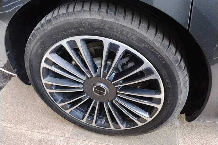 Used Hima Stelato S9 2024 All-Electric Ultra Four-Wheel-Drive Flagship Edition Right Rear Wheel Hub