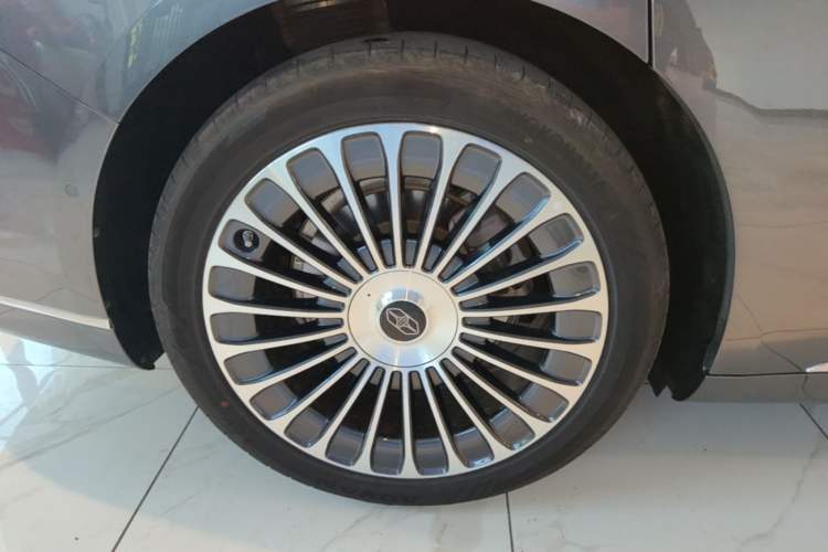 Used Hima Stelato S9 2024 All-Electric Max Rear-Drive Long-Range Version Right Rear Wheel Hub