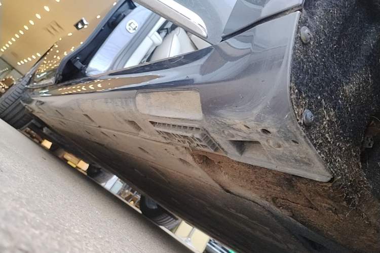 Used Hima Stelato S9 2024 All-Electric Ultra Four-Wheel-Drive Flagship Edition Right Side Sill