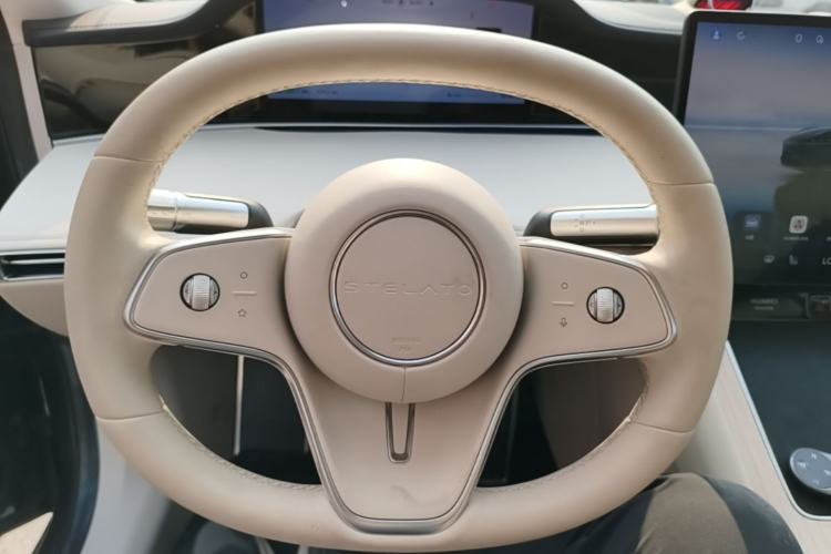 Used Hima Stelato S9 2024 All-Electric Ultra Four-Wheel-Drive Flagship Edition Steering Wheel