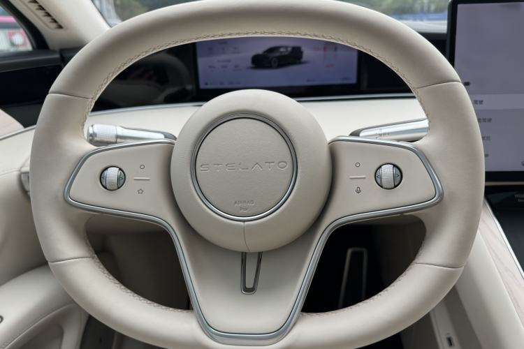 Used Hima Stelato S9 2024 All-Electric Ultra Four-Wheel-Drive Flagship Edition Steering Wheel