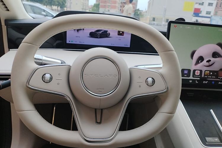 Used Hima Stelato S9 2024 All-Electric Ultra Four-Wheel-Drive Flagship Edition Steering Wheel