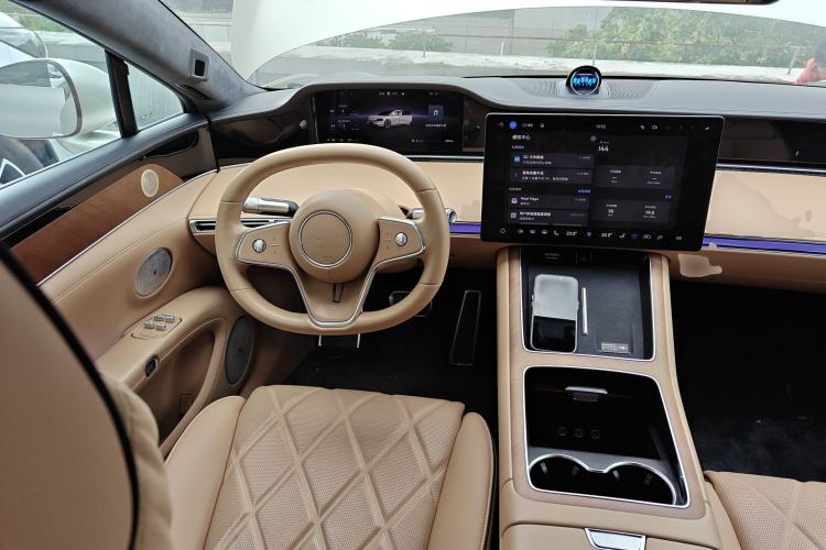 Used Hima Stelato S9 2024 All-Electric Ultra Four-Wheel-Drive Flagship Edition Steering Wheel