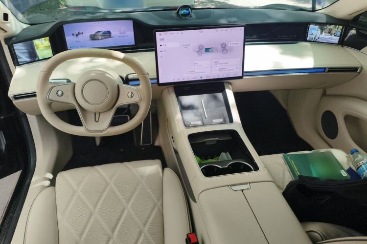 Used Hima Stelato S9 2024 All-Electric Ultra Four-Wheel-Drive Flagship Edition Center Console