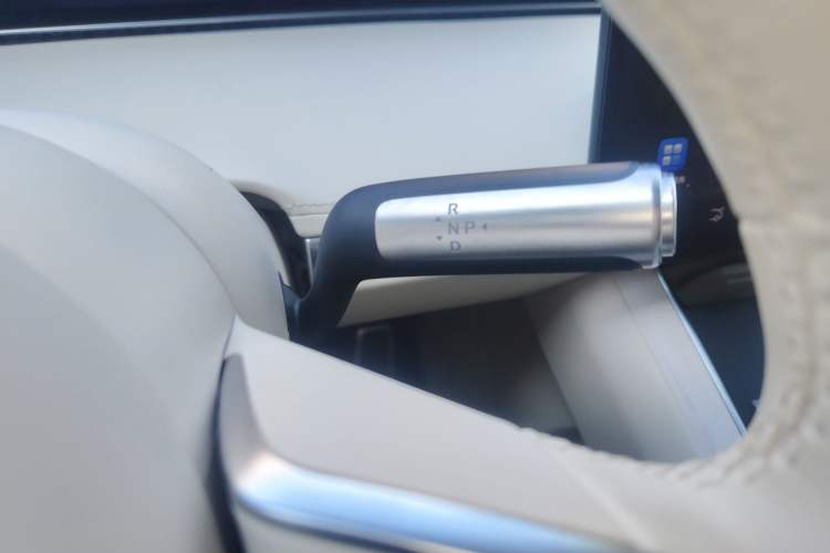 Used Hima Stelato S9 2024 All-Electric Ultra Four-Wheel-Drive Flagship Edition Gear Lever