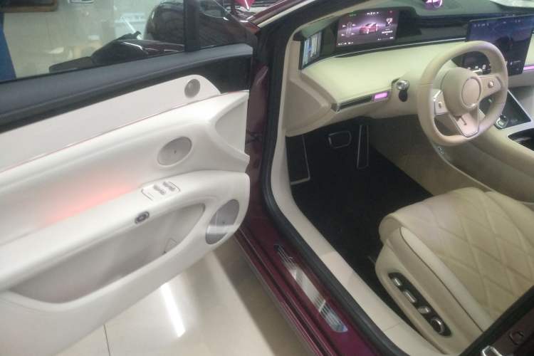 Used Hima Stelato S9 2024 All-Electric Ultra Four-Wheel-Drive Flagship Edition Interior 3