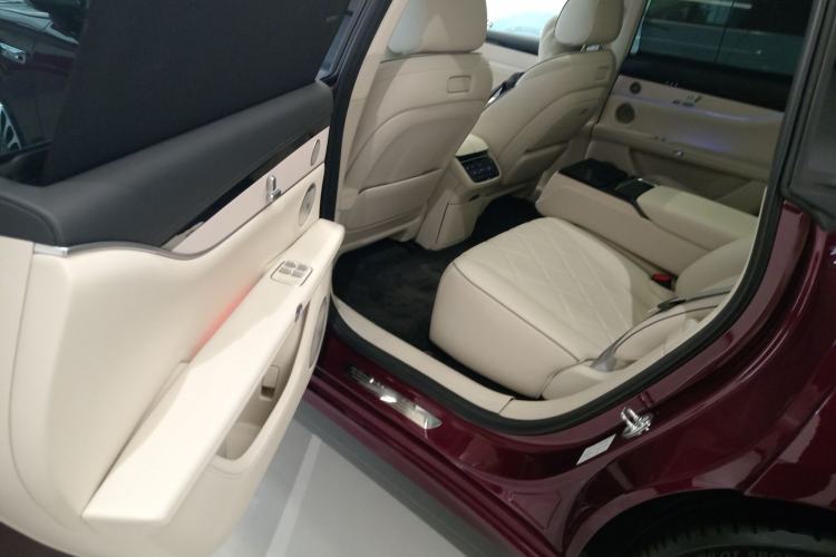 Used Hima Stelato S9 2024 All-Electric Ultra Four-Wheel-Drive Flagship Edition Interior 4