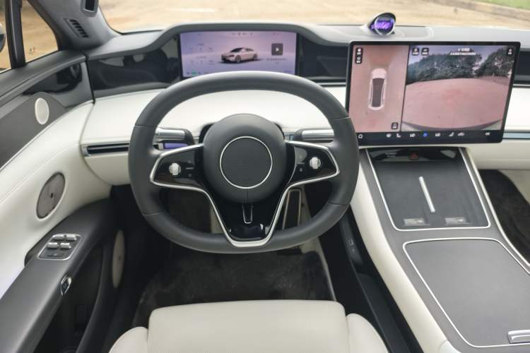 Used Hima Stelato S9 2024 All-Electric Ultra Four-Wheel-Drive Flagship Edition Interior 9
