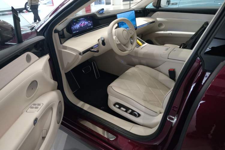 Used Hima Stelato S9 2024 All-Electric Ultra Four-Wheel-Drive Flagship Edition Left Front Seat