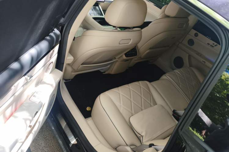 Used Hima Stelato S9 2024 All-Electric Ultra Four-Wheel-Drive Flagship Edition Left Rear Seat