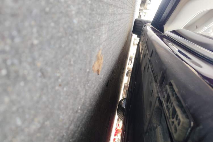 Used Hima Stelato S9 2024 All-Electric Ultra Four-Wheel-Drive Flagship Edition Left Side Sill