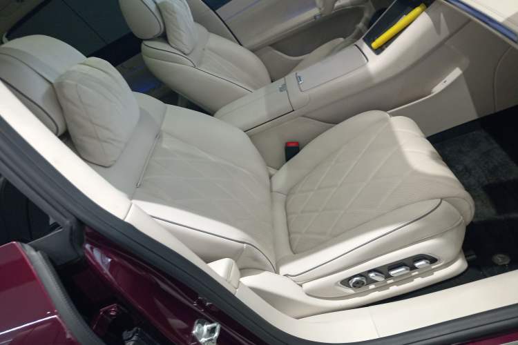 Used Hima Stelato S9 2024 All-Electric Ultra Four-Wheel-Drive Flagship Edition Right Front Seat