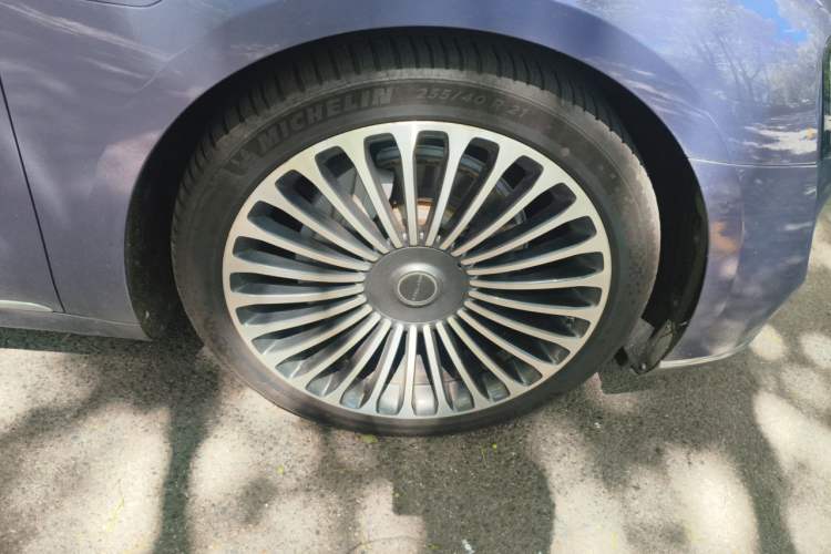 Used Hima Stelato S9 2024 All-Electric Ultra Four-Wheel-Drive Flagship Edition Right Front Wheel Hub