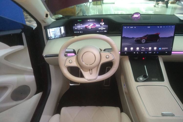 Used Hima Stelato S9 2024 All-Electric Ultra Four-Wheel-Drive Flagship Edition Steering Wheel