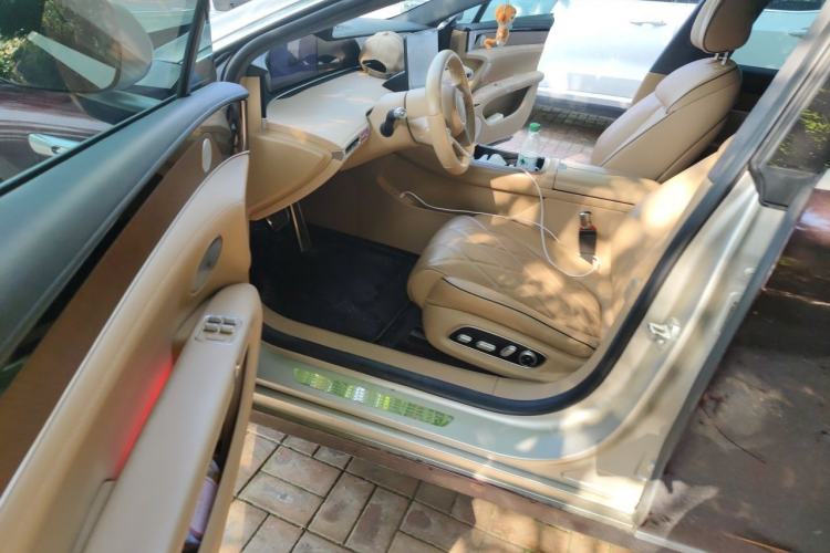 Used Hima Stelato S9 2024 All-Electric Ultra Four-Wheel-Drive Flagship Edition Driver Seat