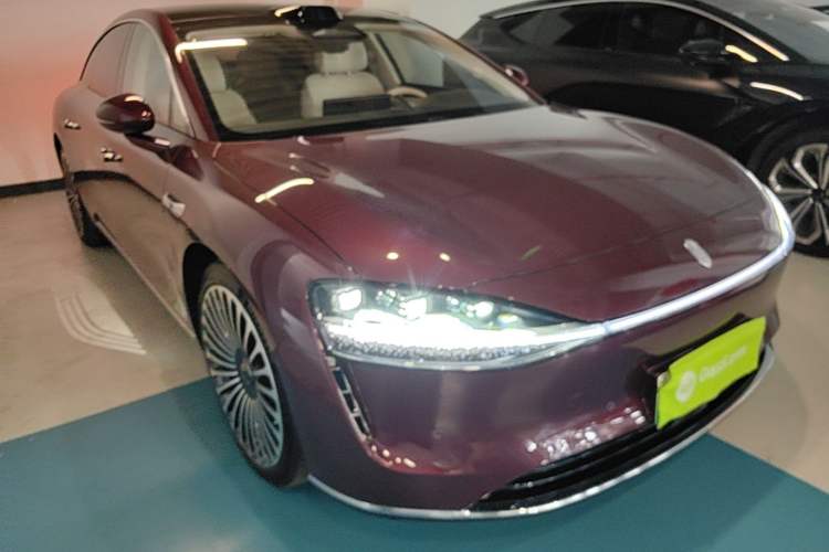 Used Hima Stelato S9 2024 All-Electric Ultra Four-Wheel-Drive Flagship Edition Front Right 45 Deg