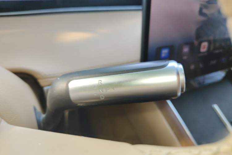 Used Hima Stelato S9 2024 All-Electric Ultra Four-Wheel-Drive Flagship Edition Gear Lever