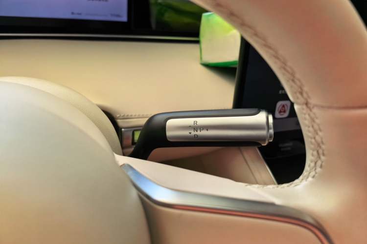 Used Hima Stelato S9 2024 All-Electric Ultra Four-Wheel-Drive Flagship Edition Gear Lever
