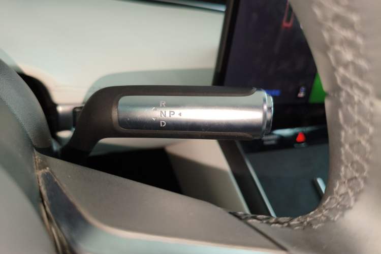 Used Hima Stelato S9 2024 All-Electric Ultra Four-Wheel-Drive Flagship Edition Gear Lever