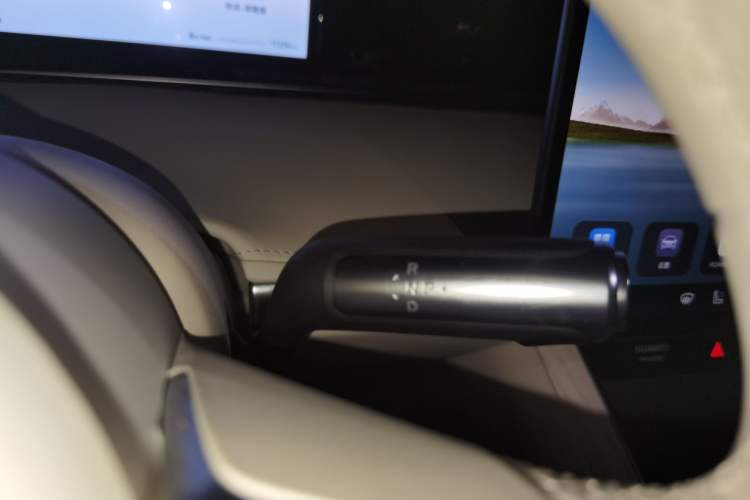 Used Hima Stelato S9 2024 All-Electric Ultra Four-Wheel-Drive Flagship Edition Gear Lever