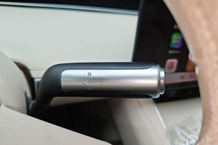 Used Hima Stelato S9 2024 All-Electric Ultra Four-Wheel-Drive Flagship Edition Gear Lever