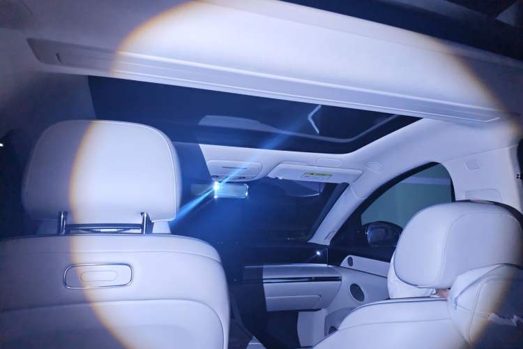 Used Hima Stelato S9 2024 All-Electric Ultra Four-Wheel-Drive Flagship Edition Headliner