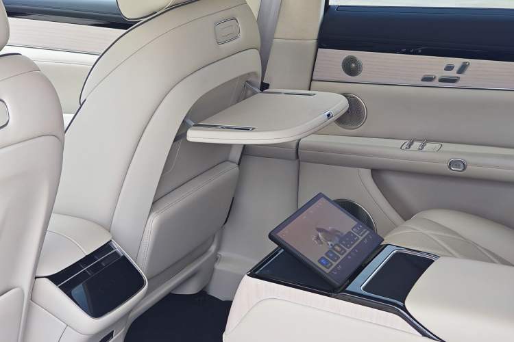 Used Hima Stelato S9 2024 All-Electric Ultra Four-Wheel-Drive Flagship Edition Interior 6