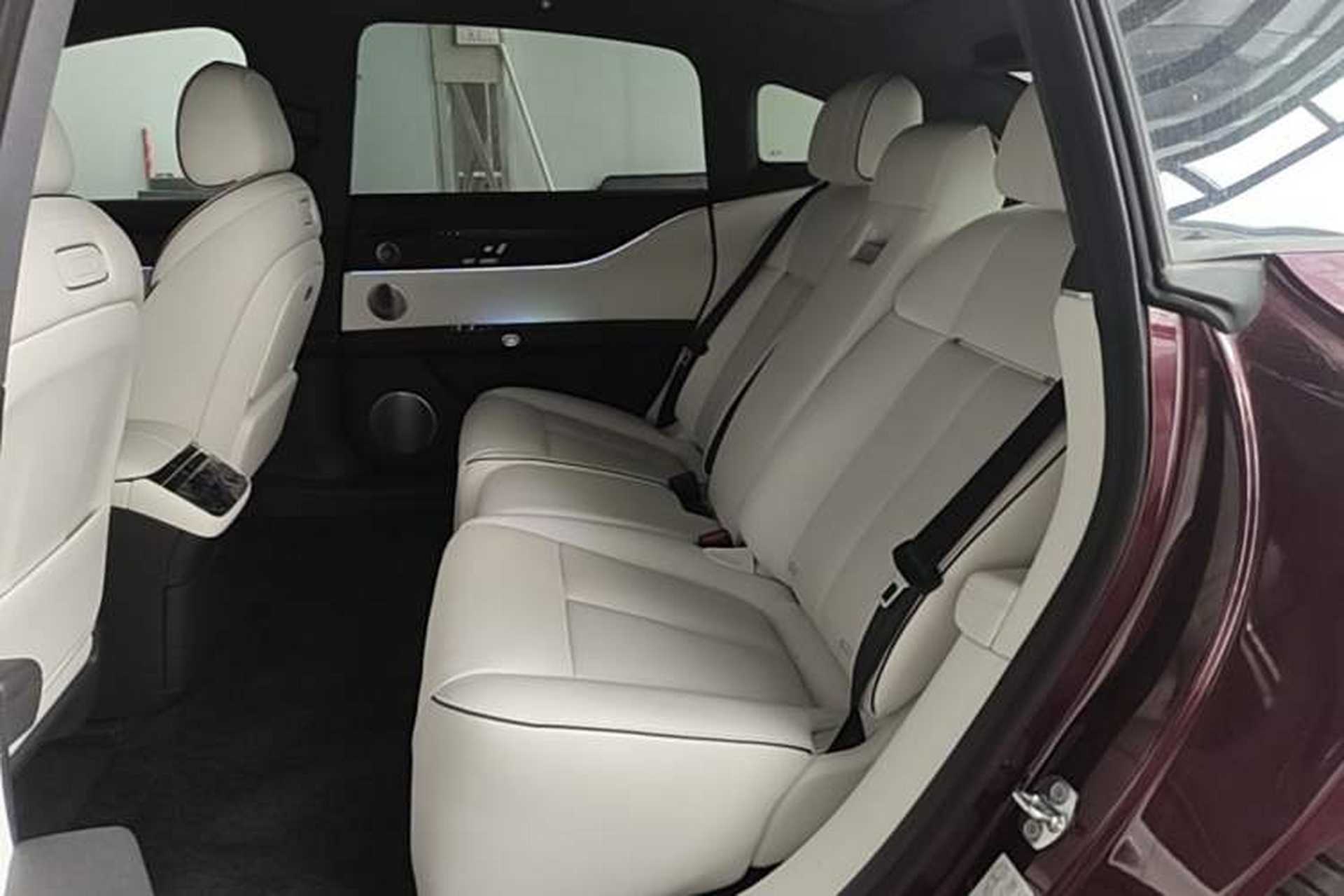 Used Hima Stelato S9 2024 All-Electric Ultra Four-Wheel-Drive Flagship Edition Left Rear Seat