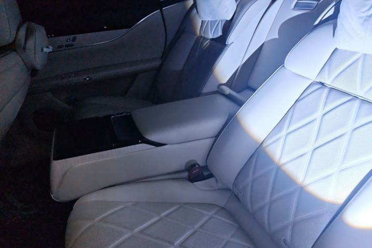 Used Hima Stelato S9 2024 All-Electric Ultra Four-Wheel-Drive Flagship Edition Left Rear Seat