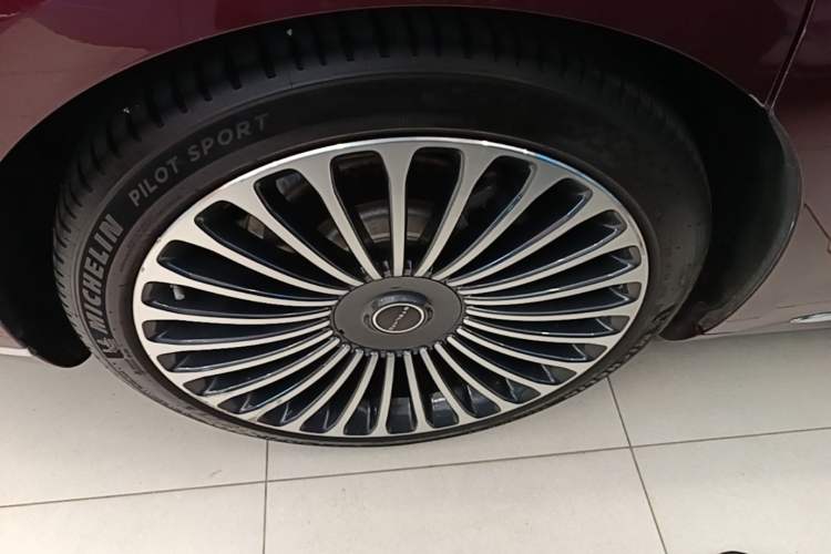 Used Hima Stelato S9 2024 All-Electric Ultra Four-Wheel-Drive Flagship Edition Right Rear Wheel Hub