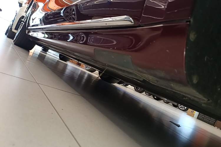 Used Hima Stelato S9 2024 All-Electric Ultra Four-Wheel-Drive Flagship Edition Right Side Sill