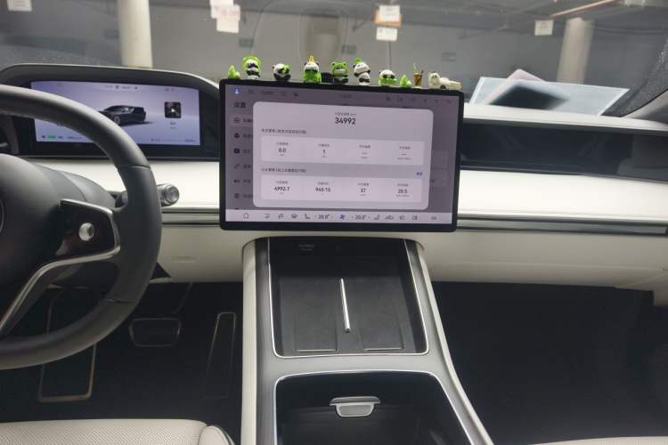 Used Hima Stelato S9 2024 All-Electric Ultra Four-Wheel-Drive Flagship Edition Audio And AC Panel