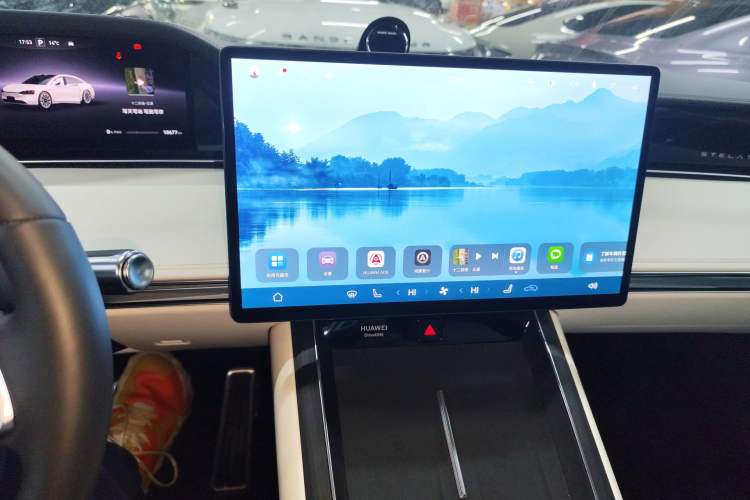 Used Hima Stelato S9 2024 All-Electric Ultra Four-Wheel-Drive Flagship Edition Audio And AC Panel